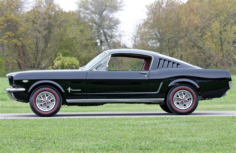 1966 Ford Mustang photo