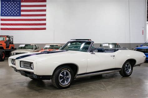 1969 Pontiac Tempest engine