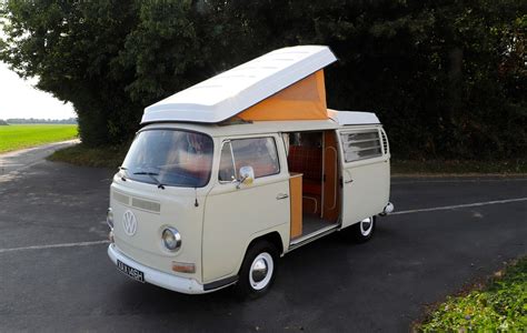 1969 Volkswagen Camper photo