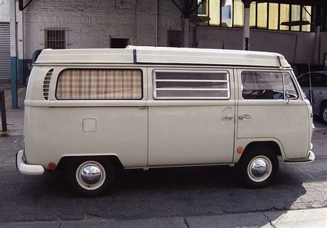 1969 Volkswagen Camper photo