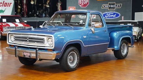 1973 Dodge D100 engine