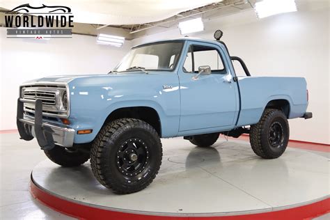 1973 Dodge D100 photo