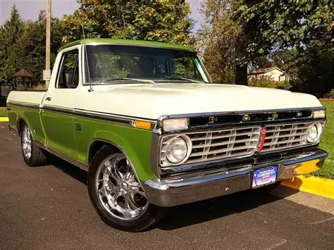 1973 Ford Ford truck photo