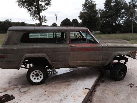 1973 Jeep Cherokee engine