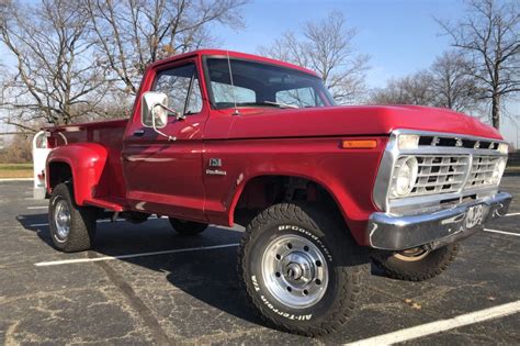 1974 Ford F250 photo