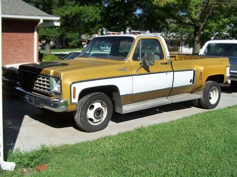 1975 Chevrolet C30 engine