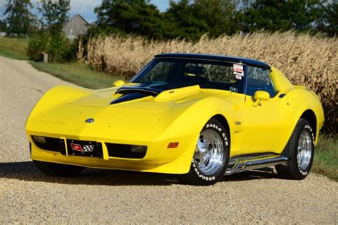 1975 Chevrolet Corvette photo