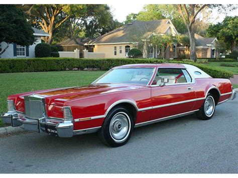 1975 Lincoln Continental photo