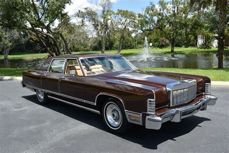 1975 Lincoln Continental