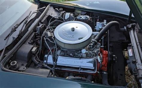 1976 Chevrolet Corvette engine