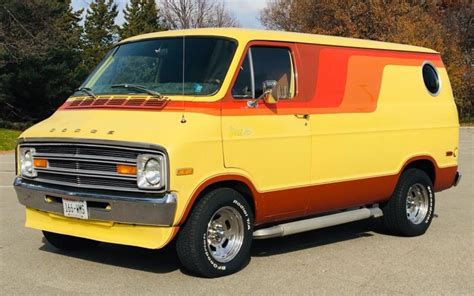 1976 Dodge Van photo