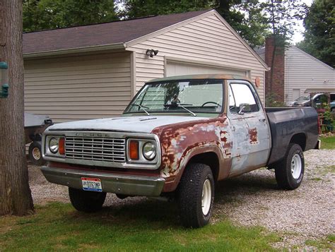 1977 Dodge Dodge truck photo