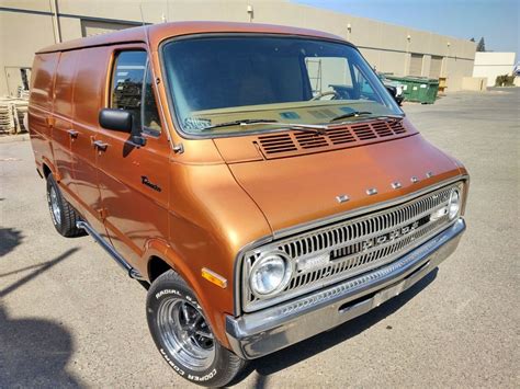 1977 Dodge Tradesman photo