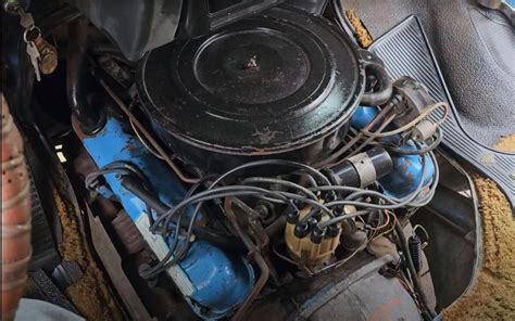 1977 Dodge Van engine