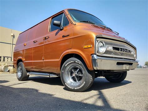 1977 Dodge Van photo