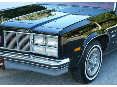 1977 Oldsmobile 88 photo