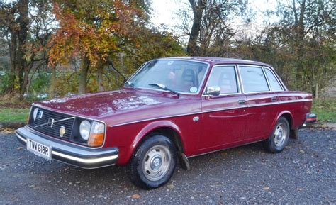 1977 Volvo 244 photo