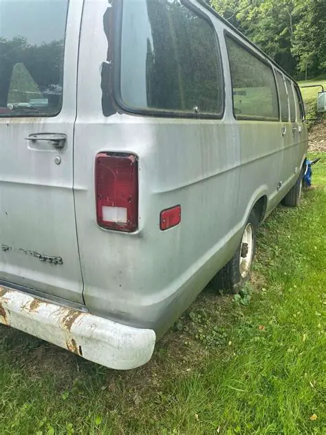 1978 Plymouth Voyager engine