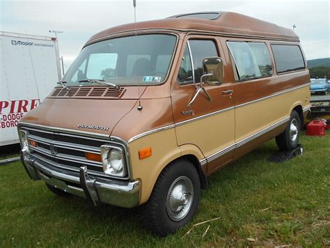 1978 Plymouth Voyager photo