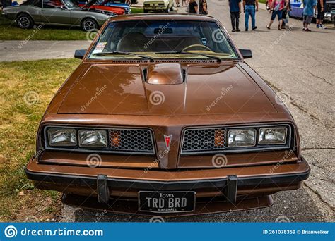 1979 Pontiac Sunbird photo