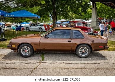 1979 Pontiac Sunbird photo