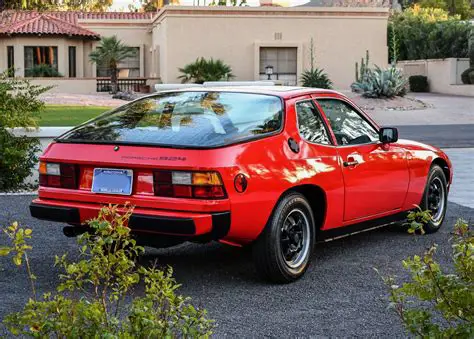 1979 Porsche 924 photo