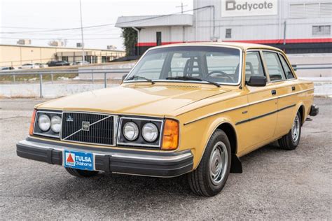 1980 Volvo 244 photo