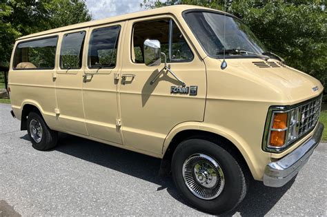 1981 Dodge B150