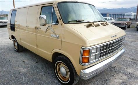 1981 Dodge B250 engine