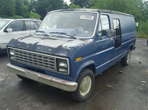 1981 Ford E150 photo