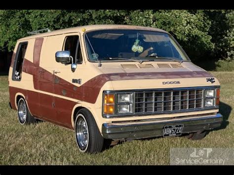 1982 Dodge B150 photo