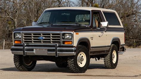 1982 Ford Bronco photo