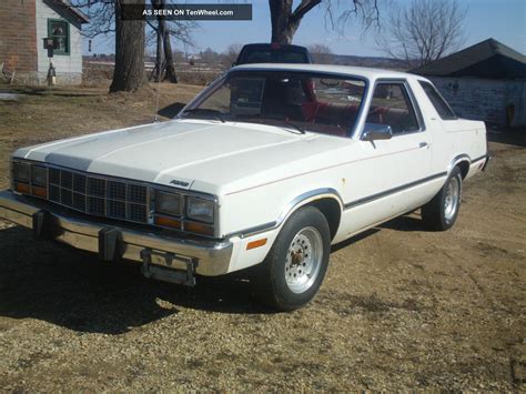 1982 Ford Fairmont photo