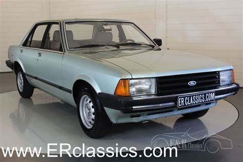 1982 Ford Granada photo