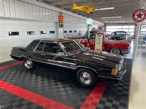 1982 Mercury Cougar engine