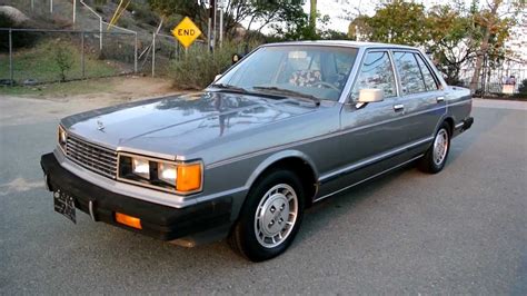 1982 Nissan Maxima photo