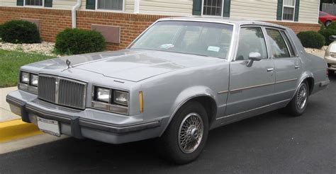 1982 Pontiac Bonneville engine