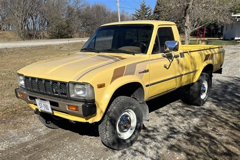 1982 Toyota Pickup photo