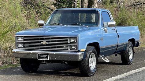 1983 Chevrolet C20 photo