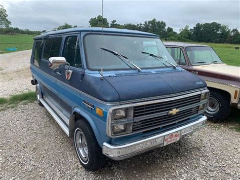 1983 Chevrolet Van photo