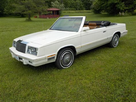 1983 Chrysler Lebaron photo