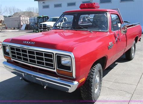 1983 Dodge W250 engine