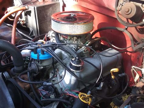 1983 Ford E150 engine