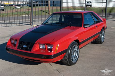 1983 Ford Mustang photo