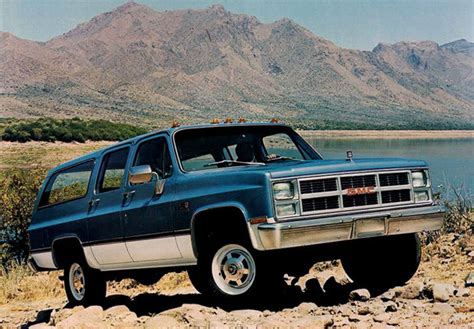 1983 Gmc Suburban photo