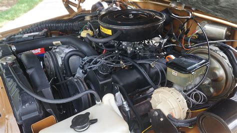 1983 Jeep Wagoneer engine