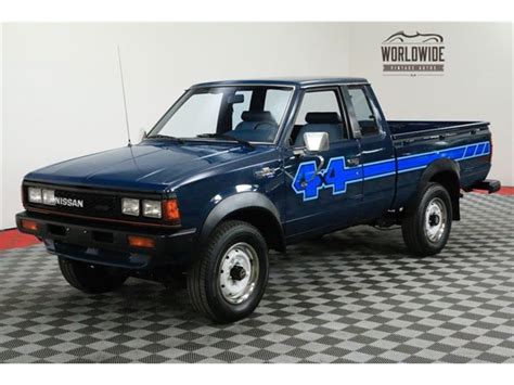 1983 Nissan Pickup photo