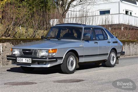 1983 Saab 900 photo