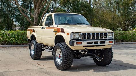 1983 Toyota Pickup photo