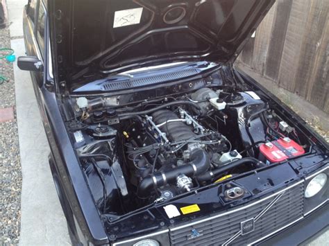 1983 Volvo 242 engine